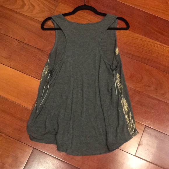 Apt. 9 Razorback Tank - Picture 4 of 4